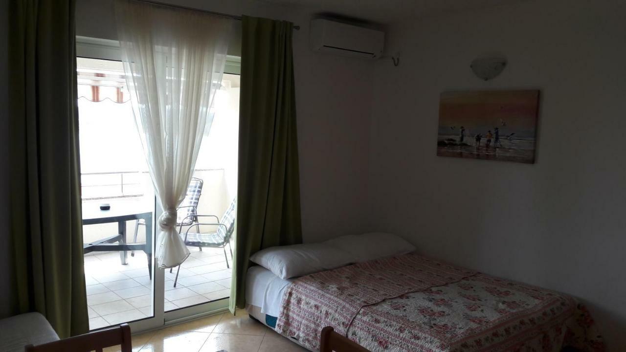 Apartmani Luna Novaglia Esterno foto