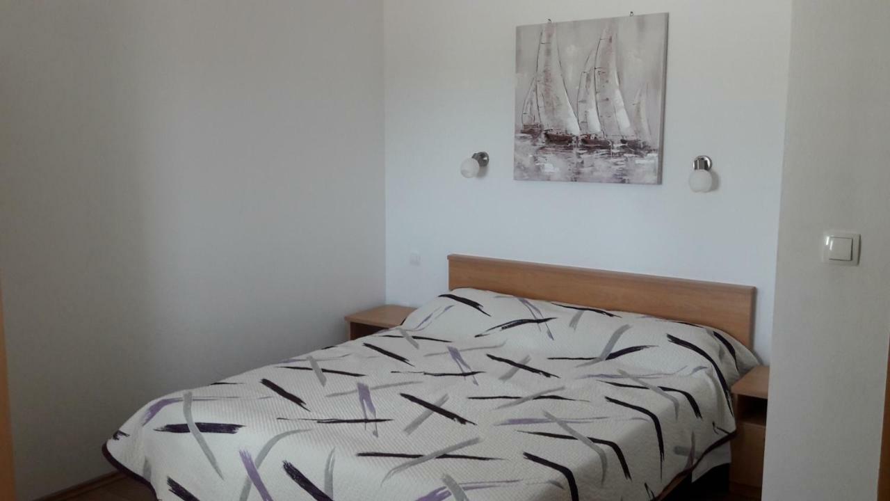 Apartmani Luna Novaglia Esterno foto